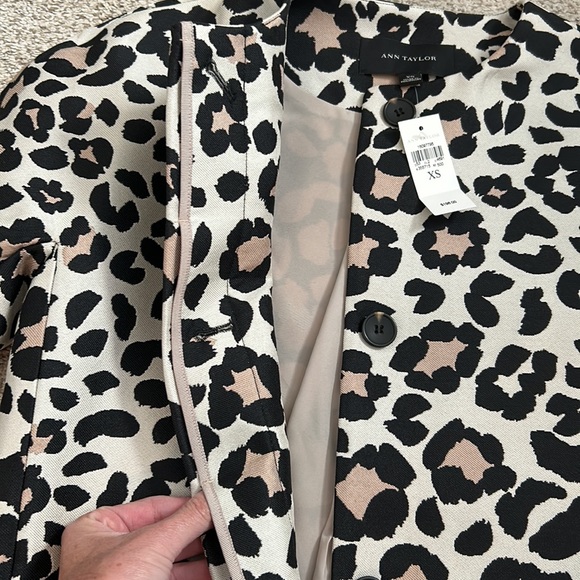 NWT Ann Taylor Leopard Print Coat, XS - Picture 8 of 16
